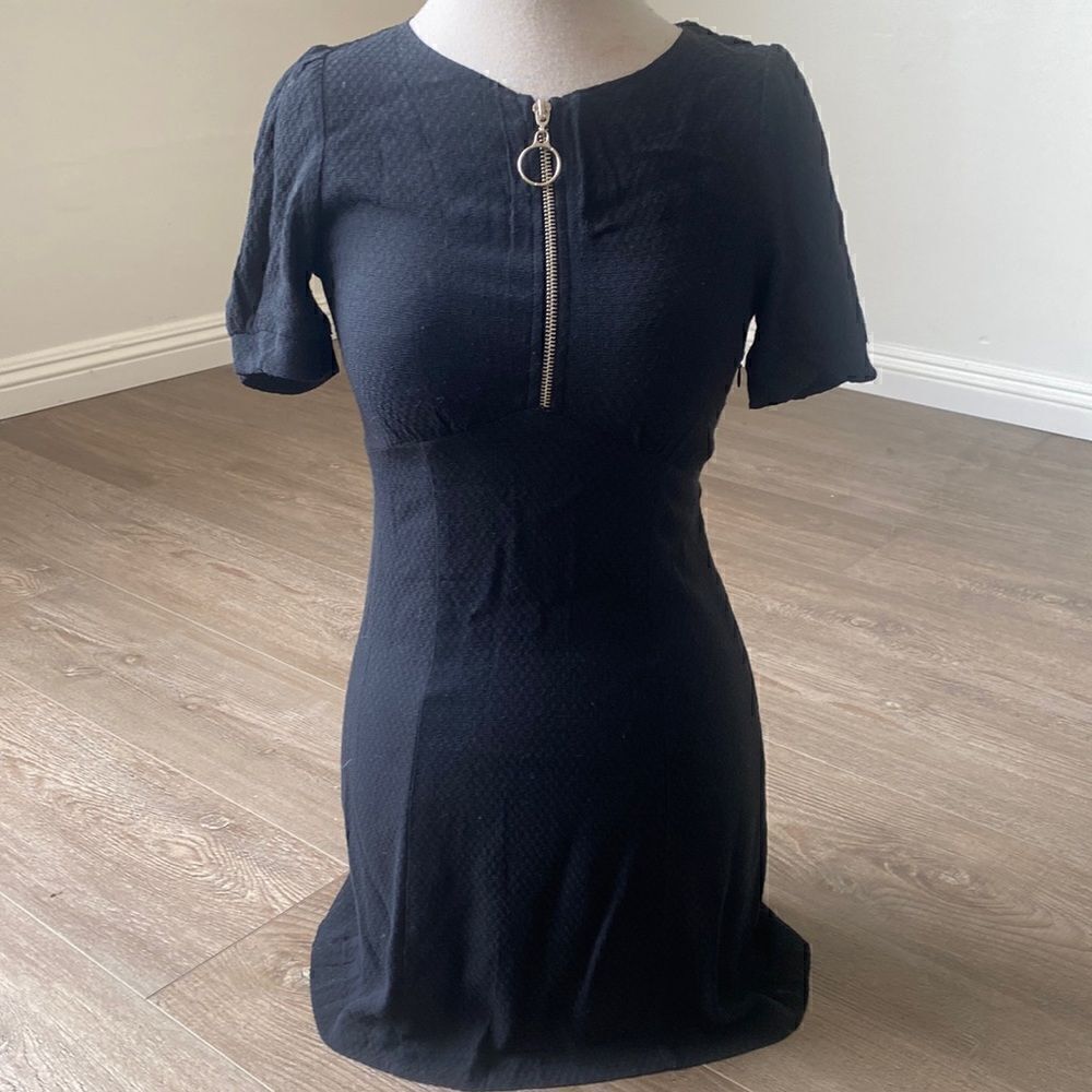 Reformation Black Textured Zip Front Short Puffy Sleeve Mini Dress